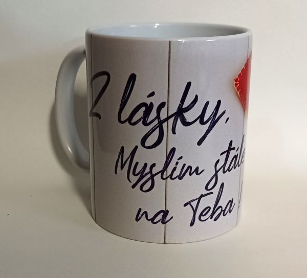 Šálka - Z lásky, srdiečka s darčekom